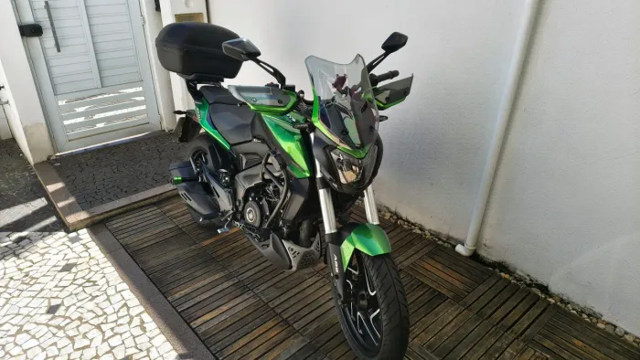 DOMINAR 400 - BAJAJ