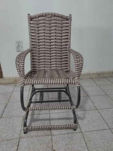 Cadeira de balanço infantil
