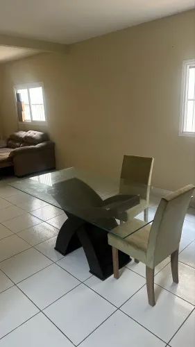 Mesa de jantar para 6 cadeiras 