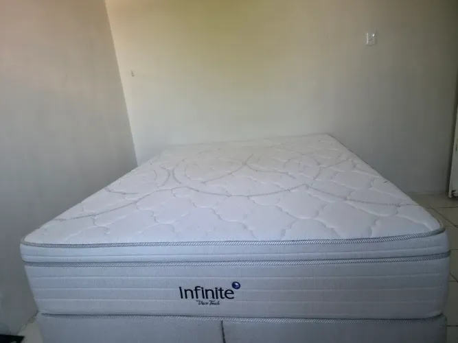 Cama box Queen Sonos