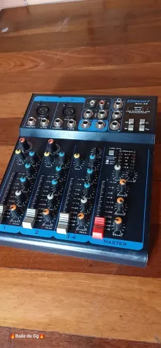 Mesa de som ornel omx 42 4 canais funcionando tudo perfeitamente