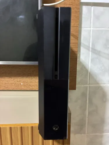 Xbox one + controle- ótimo estado