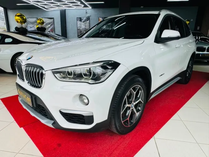 BMW X1 Sdrive 20I X-line 2.0 TB Active Flex 2017