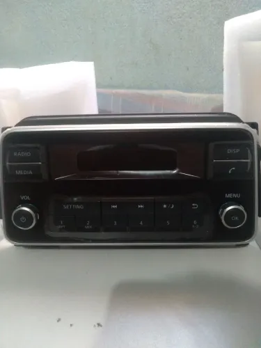 rádio original da Nissan novo , modelo CMF-R3000M-16C-B, peça 28027-5RA2A