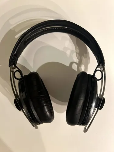 Fone Sennheiser Momentum 2 Wireless com ANC e estojo