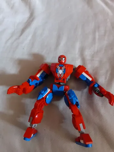 Boneco homem arranha