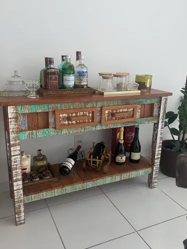 Mesa rústica com prancha de 1:75 mts ideal pra espaço gourmet!