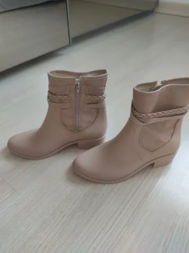 Linda bota infantil creme/marron TAM 31
