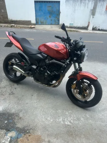 Hornet Carburada