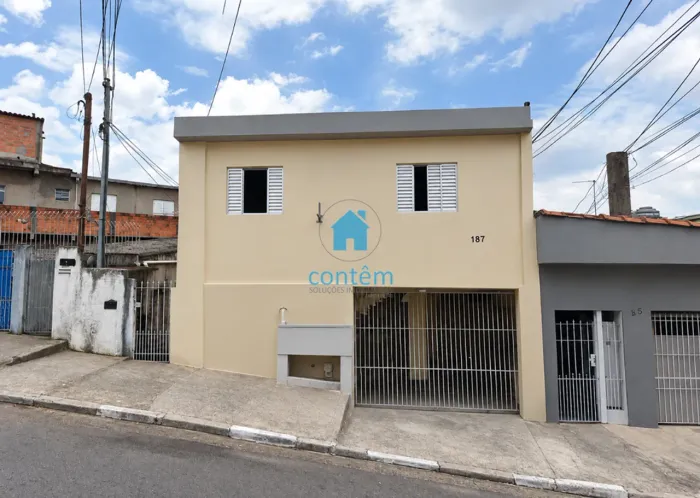 Casa para alugar em Osasco, Bandeiras, com 2 quartos, com 20 m²