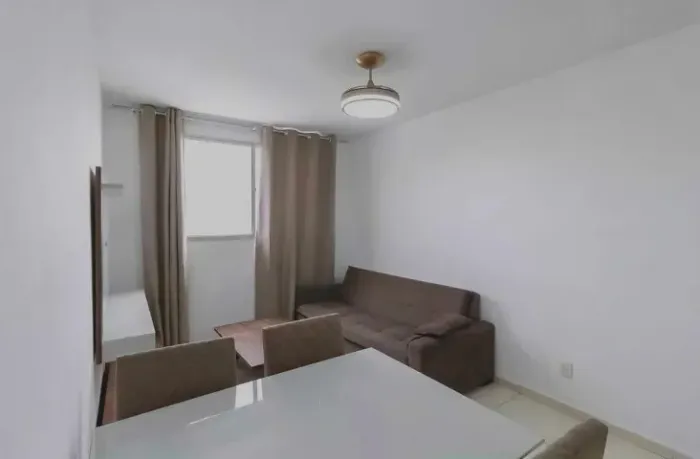 Apartamento com mobília (2QTS) para aluguel. (Aluguel anual)