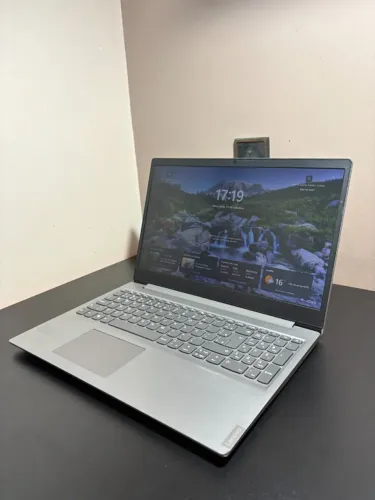 Notebook Lenovo Ryzen 5 3500U + SSD + 8GB RAM | Rápido e Revisado