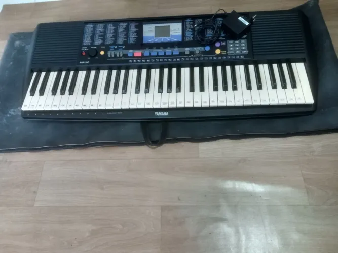 TECLADO YAMAHA PSR-190