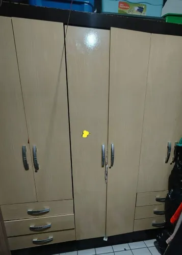 Guarda roupa de casal 6 portas e 6 gavetas