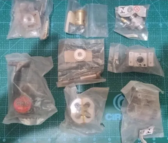 Motor completo do Xsara 1/10 (pronto para ser montado) novo peças lacradas