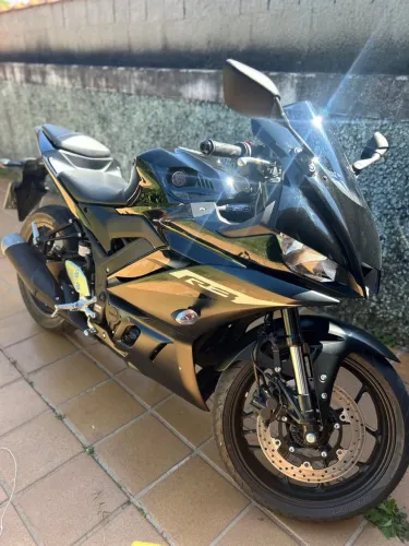 Yamaha R3 2025 - Único Dono