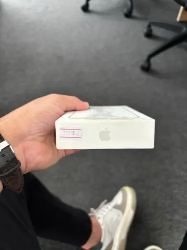 IPhone 16 branco, lacrado, 128 GB