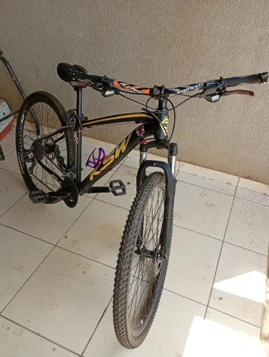 Bike aro 29 freio a óleo boa pra trabalhar
