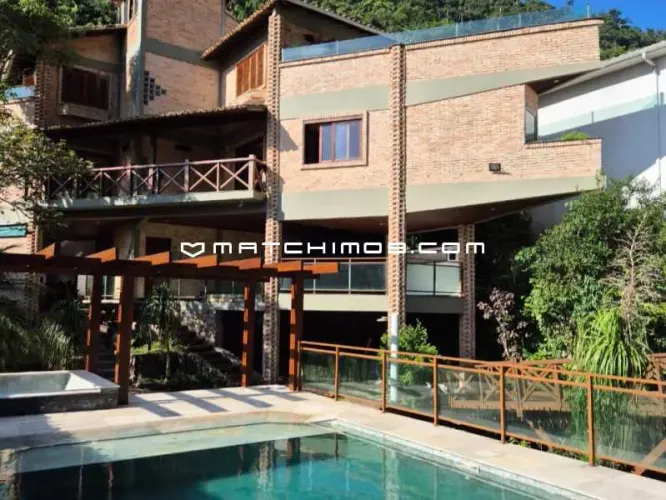 Casa duplex à venda em Itacoatiara - Niterói