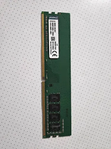 Memória RAM Kingston 8GB DDR4 2400MHz - DESKTOP