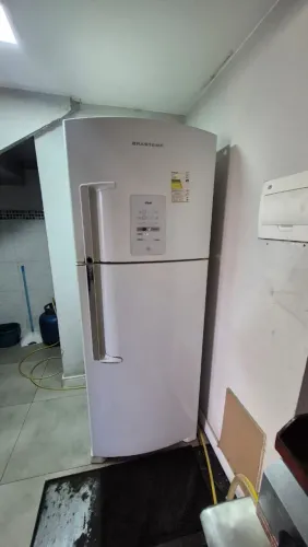 VENDO GELADEIRA BRASTEMP