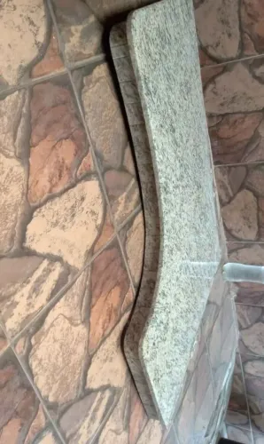 Tampa de mármore com acabamento