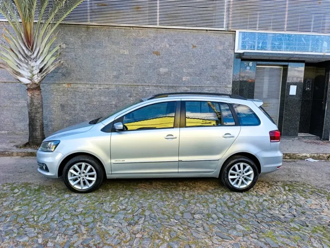 Volkswagen Spacefox Highline 1.6 T.flex 16V 2016