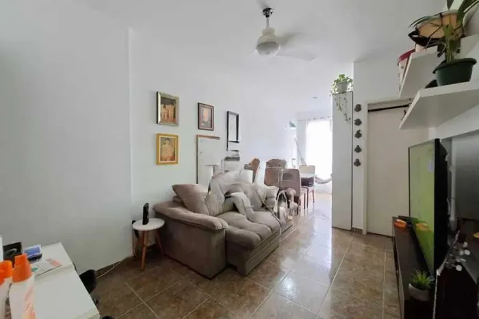 Apartamento : / Residencial / Glória