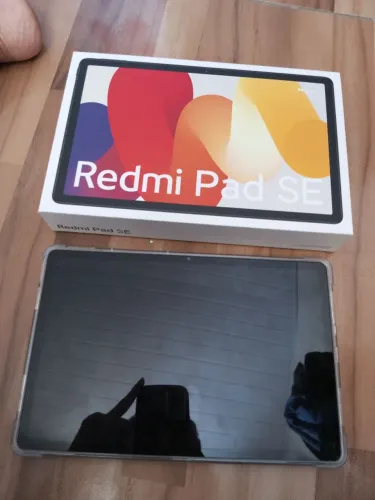 Xiaomi Redmi Pad SE tela de 11", 8 GB de RAM e 256 GB de armazenamento.