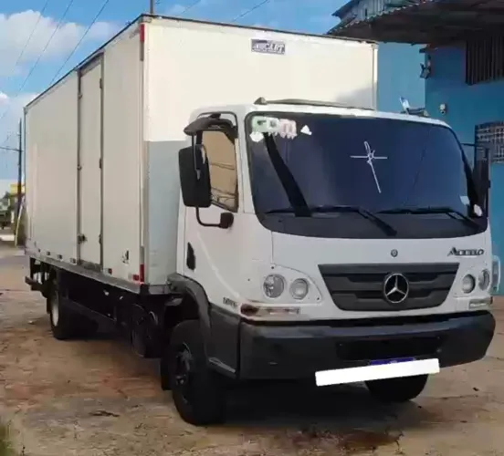 Vendo MB ACCELO 4X2
