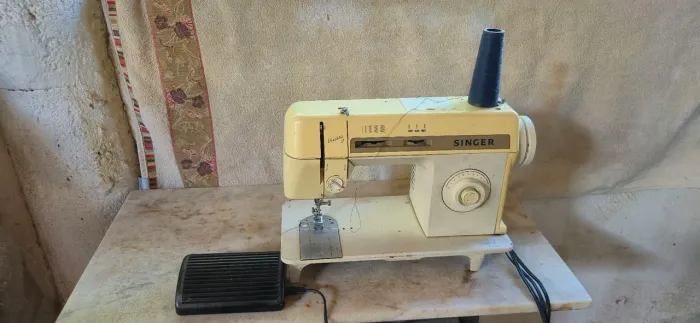SINGER Versátil 2. Maquina usada muito boa