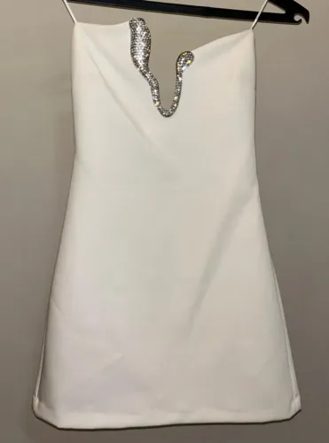 VESTIDO CURTO PEÇA DE JOIAS - BRANCO