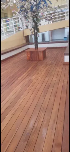 Deck em madeira