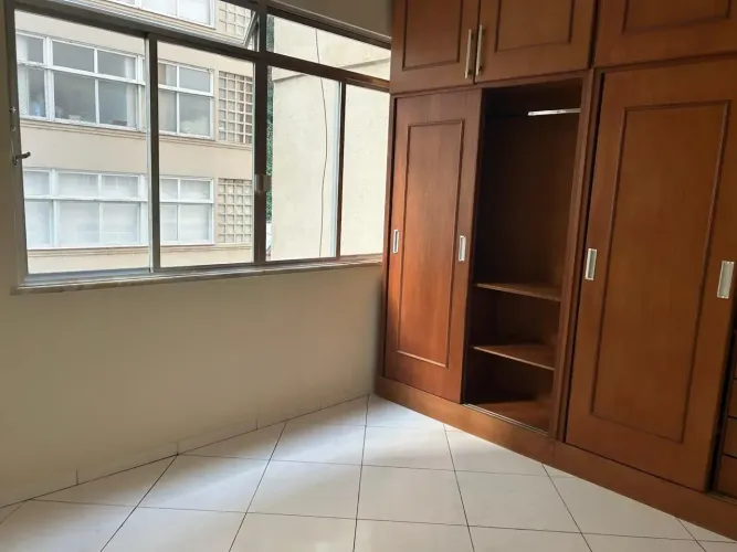 Imóvel para aluguel com 45 metros quadrados com 1 quarto em Centro - Petrópolis - RJ