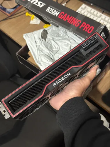 AMD RX 6900XT 16gb - Founders (10x sem juros)