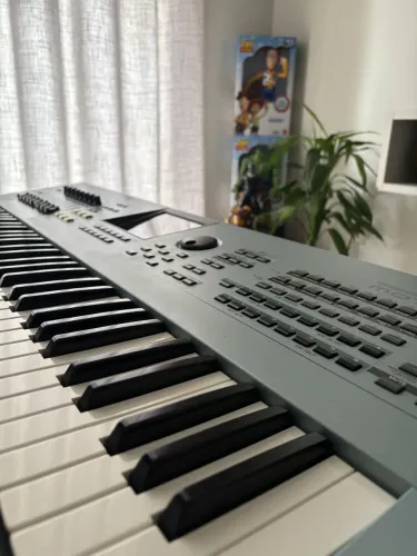 Yamaha Motif xs6