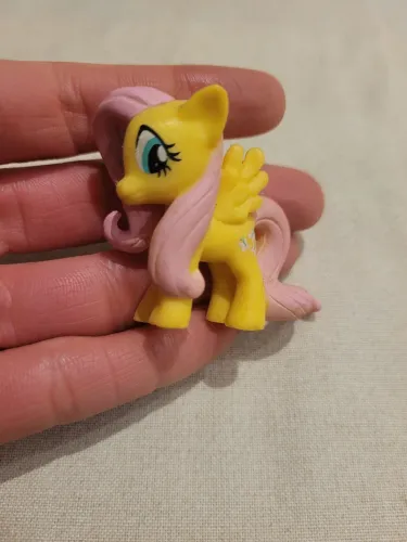 Fluttershy, My Little Pony.