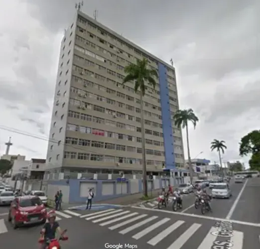 Apartamento MOBILIADO no Centro -(96 m², 2/4, escritório, Residencial Caricé)