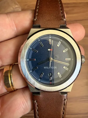 RELÓGIO TOMMY HILFIGER PULSEIRA COURO LEGÍTIMO