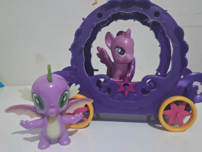 My little pony twilight com a carruagem