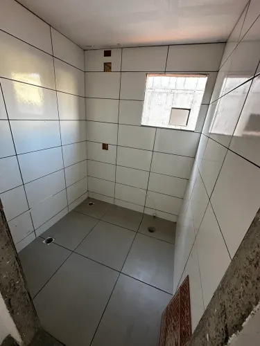 Ladrilheiro disponível
