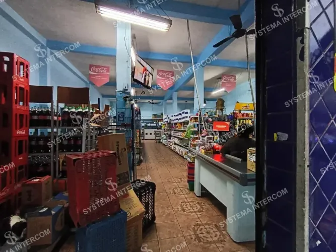 Mercadinho bem localizado na Zona Leste