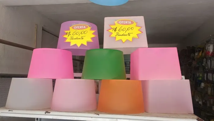 Vendo excelente pendente luminária