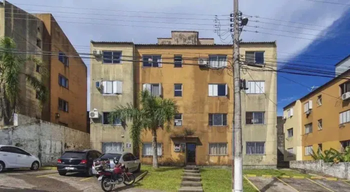 APARTAMENTO SEMI MOBILIADO PARA ALUGAR ? PRÓXIMO AO SHOPPING PELOTAS! Condomínio incluso