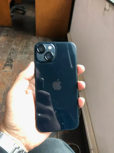 Vendo iPhone 13 128gb azul meia noite