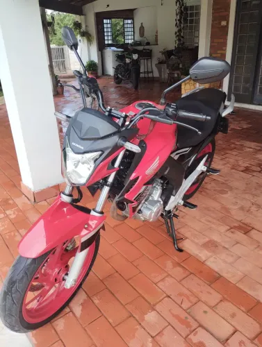 CB 250 ABS 21