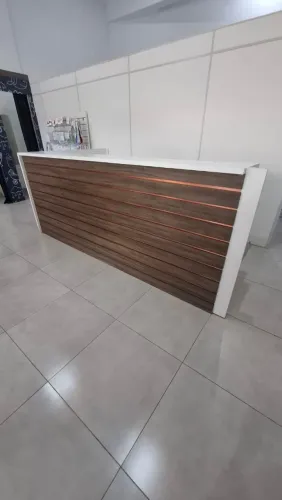 Balcão novinho barato pa hj paguei 7000 vendo por 4000