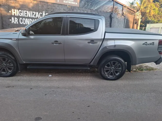 Carro semi novo
