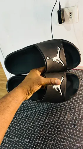 Chinelo slide jordan 43/44