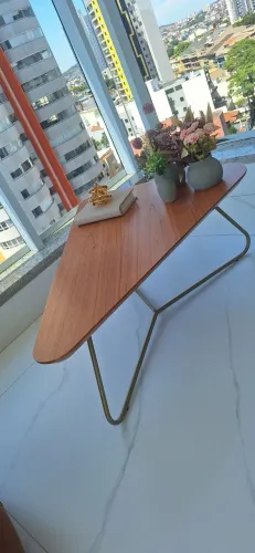 Mesinha de centro ou lateral